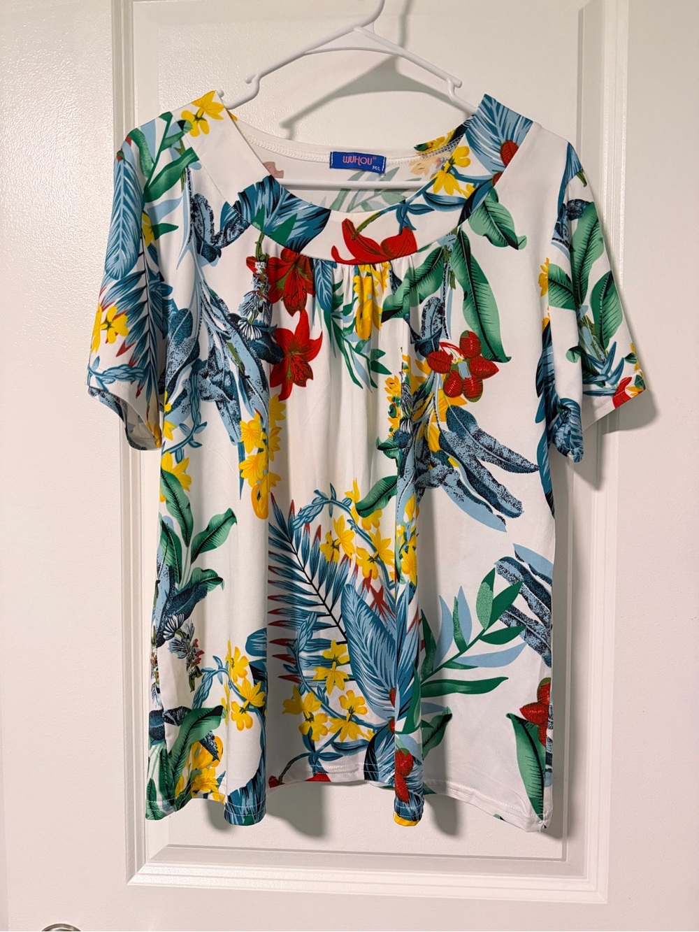 Wuhou White Tropical Floral Short Sleeve Top